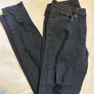 SO STRETCHY AND SOFT! Just Black Woman's Jeans! Distressed Skinny with Fray